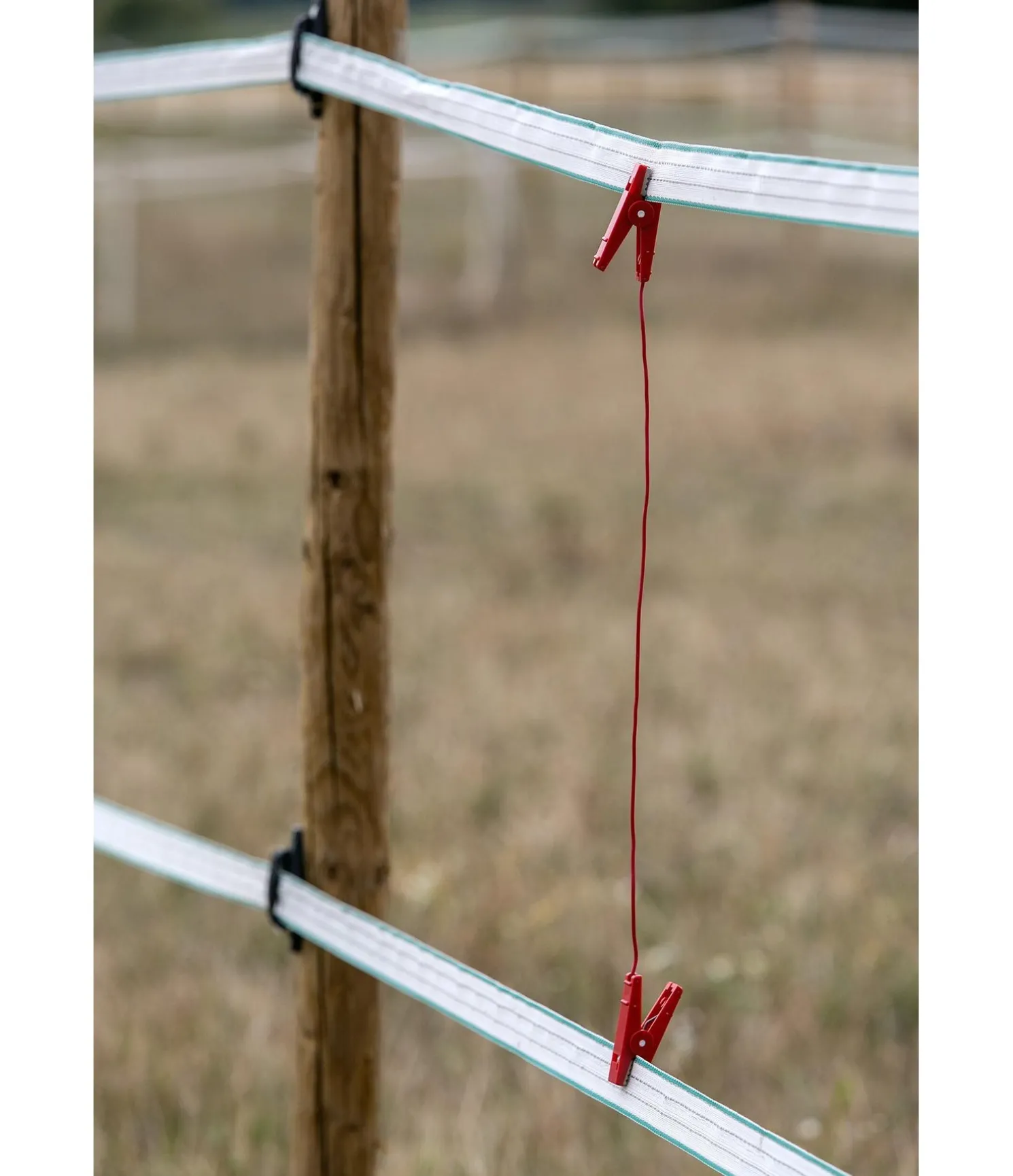 Câble de raccordement de clôture avec deux pinces